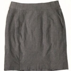 Sophisticated gray Banana Republic skirt! ON SALE